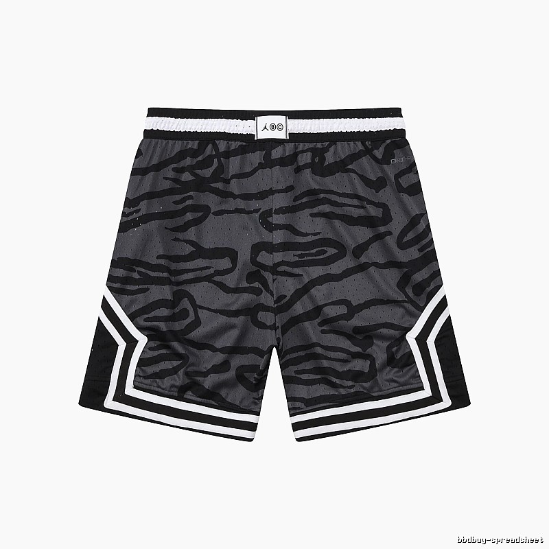 AJ sporty black and grey shorts