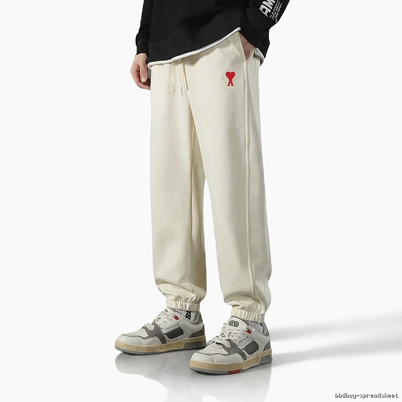 AMI Loving Leisure Style Off-white Pants