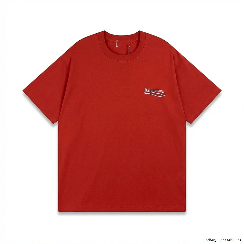 Balenciaga's simple-style red T-shirt