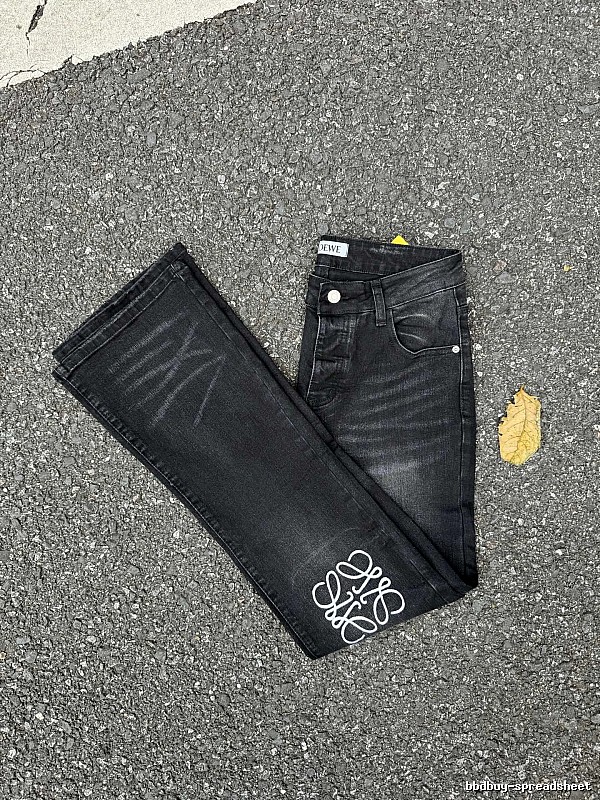 Contrast Script Detail Near The Cuff And Slim Fit Logo Hem Jeans by LOEWE - Daily