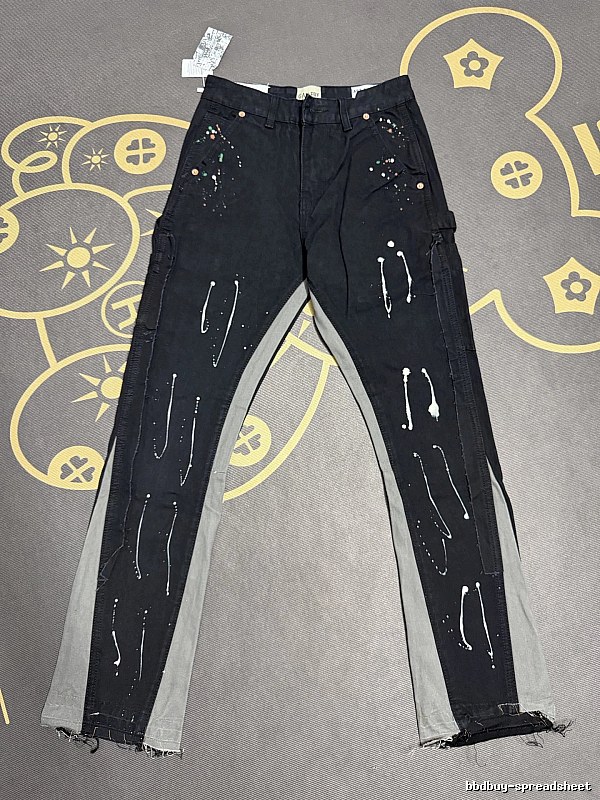 Distressed Cross Jeans in Black with cross motifs - Chrome Hearts