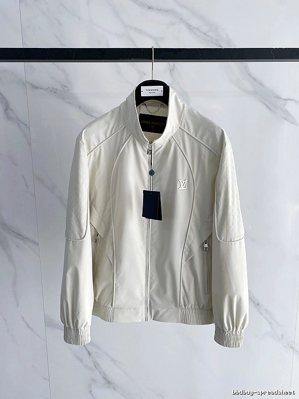 Light Jacket by Arc’teryx with Cream Zip Jacket with Small