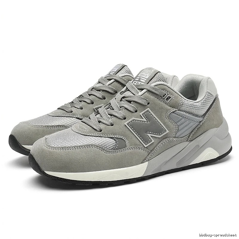New Balance retro-style grey sports shoes
