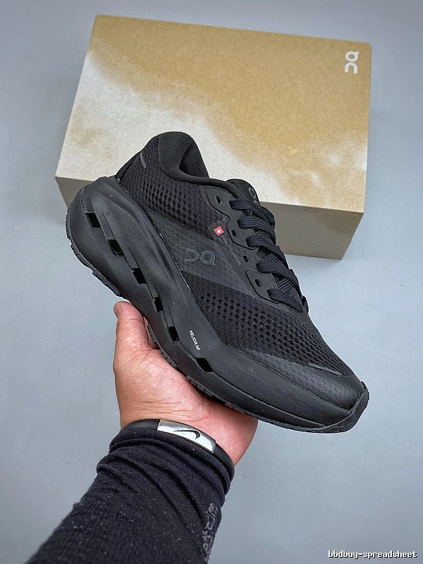 On Black Streamlined Toe Cloud Runners