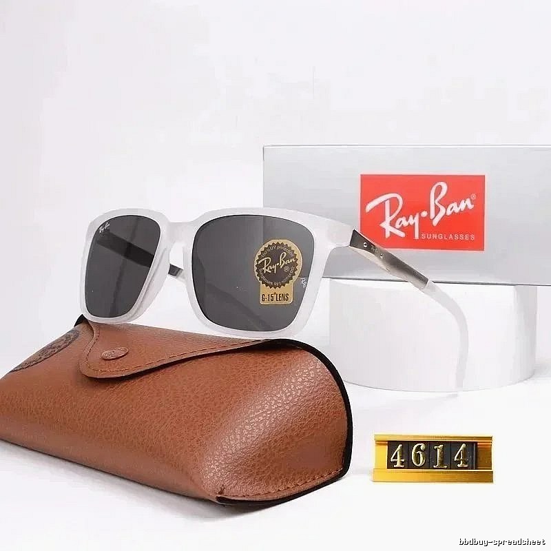 Ray-Ban Daily Wayfarer sunglasses Black Square Frame for City Outfits