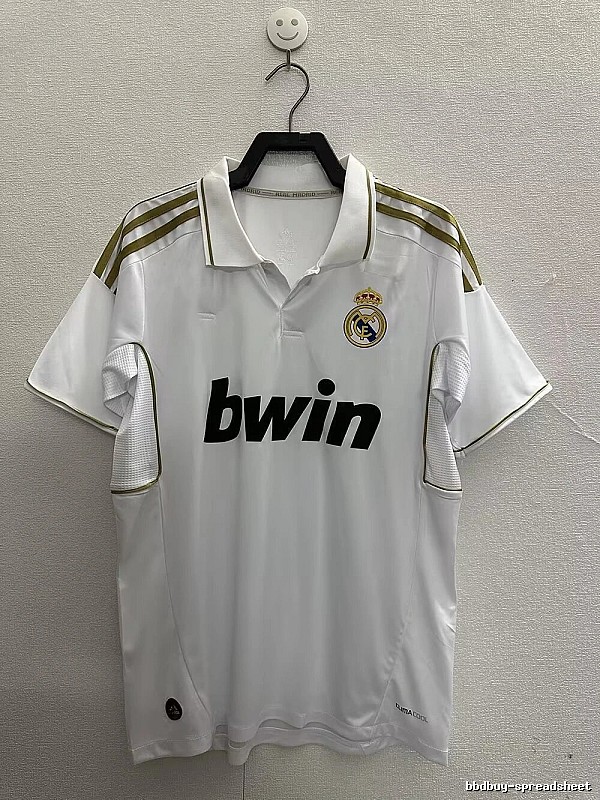 Real Madrid Relaxed Retro Teka soccer jersey White Retro Football with Designer-Inspired Detail