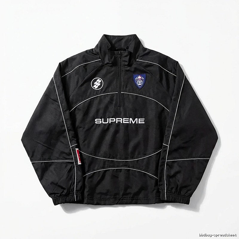 Supreme sporty black coat