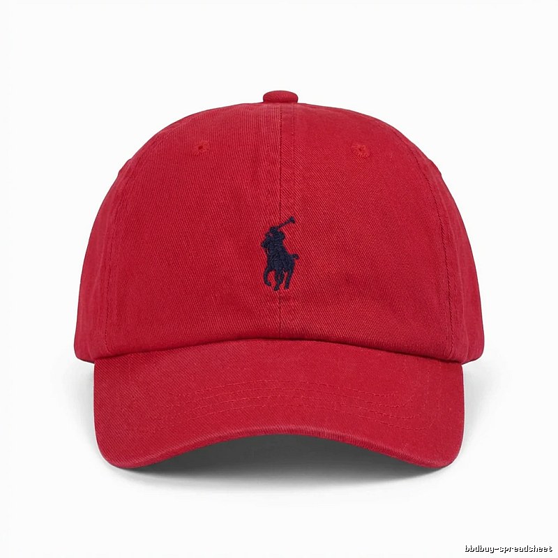 The classic and simple style red hat of Ralph Lauren
