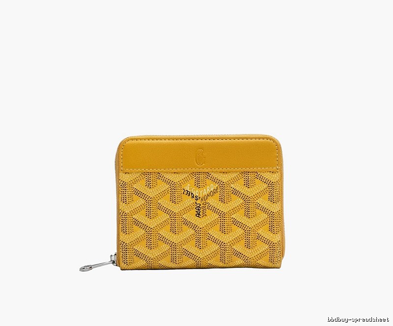 The classic yellow wallet of GOYARD